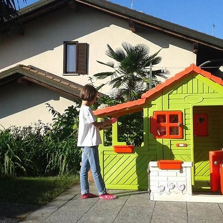 Your Family Home In Luino Extérieur photo