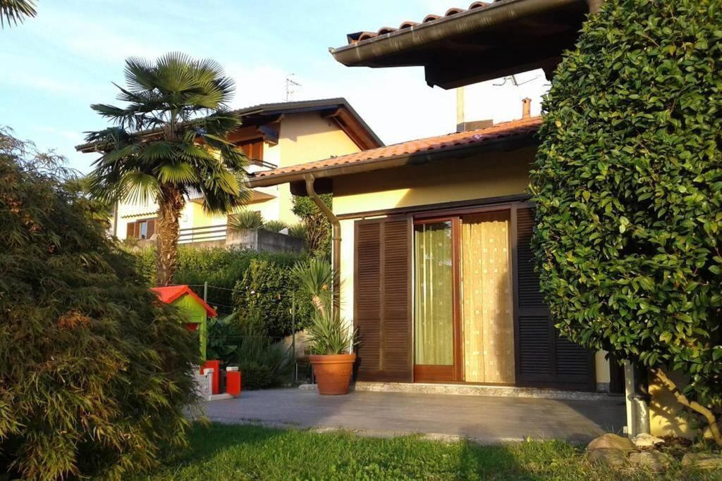 Your Family Home In Luino Extérieur photo